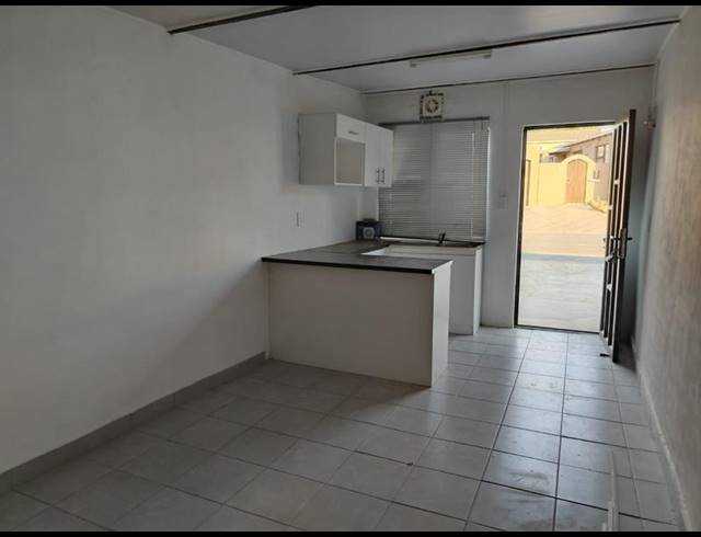 1 BEDROOM PROPERTY TO RENT IN NORTHPINE